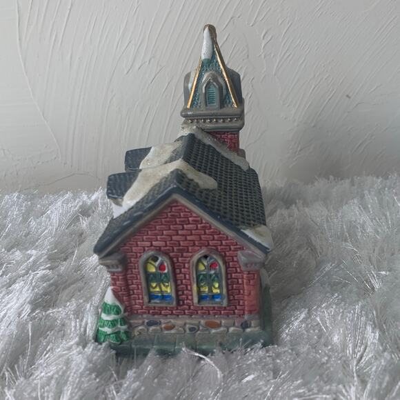 Cobblestone Corners Windham Heights Church/Cathedral Christmas Village 2004 EUC - Picture 8 of 9